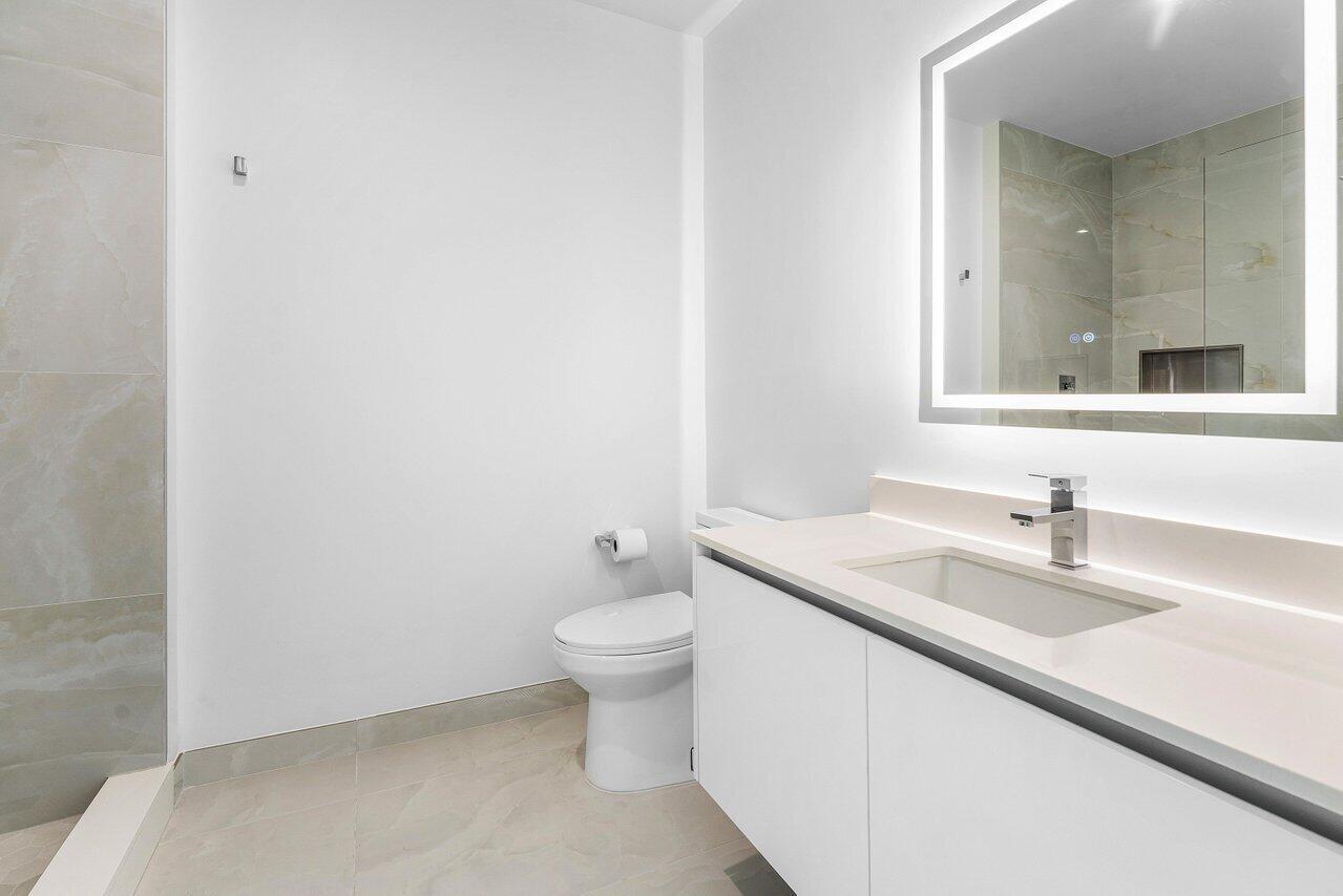 220 Lake Shore #1415, Lake Park FL 33403