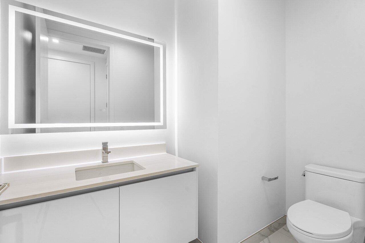 220 Lake Shore #1415, Lake Park FL 33403