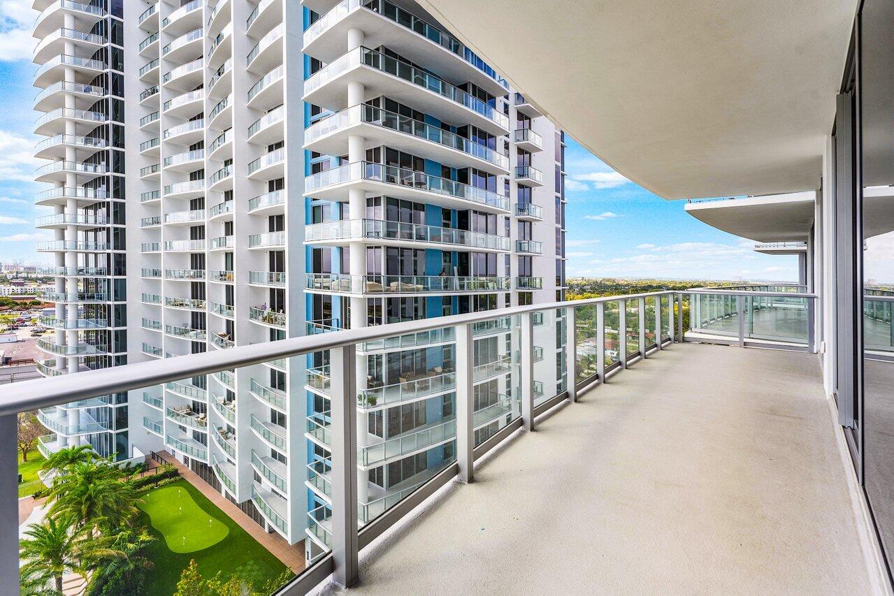 220 Lake Shore #1415, Lake Park FL 33403