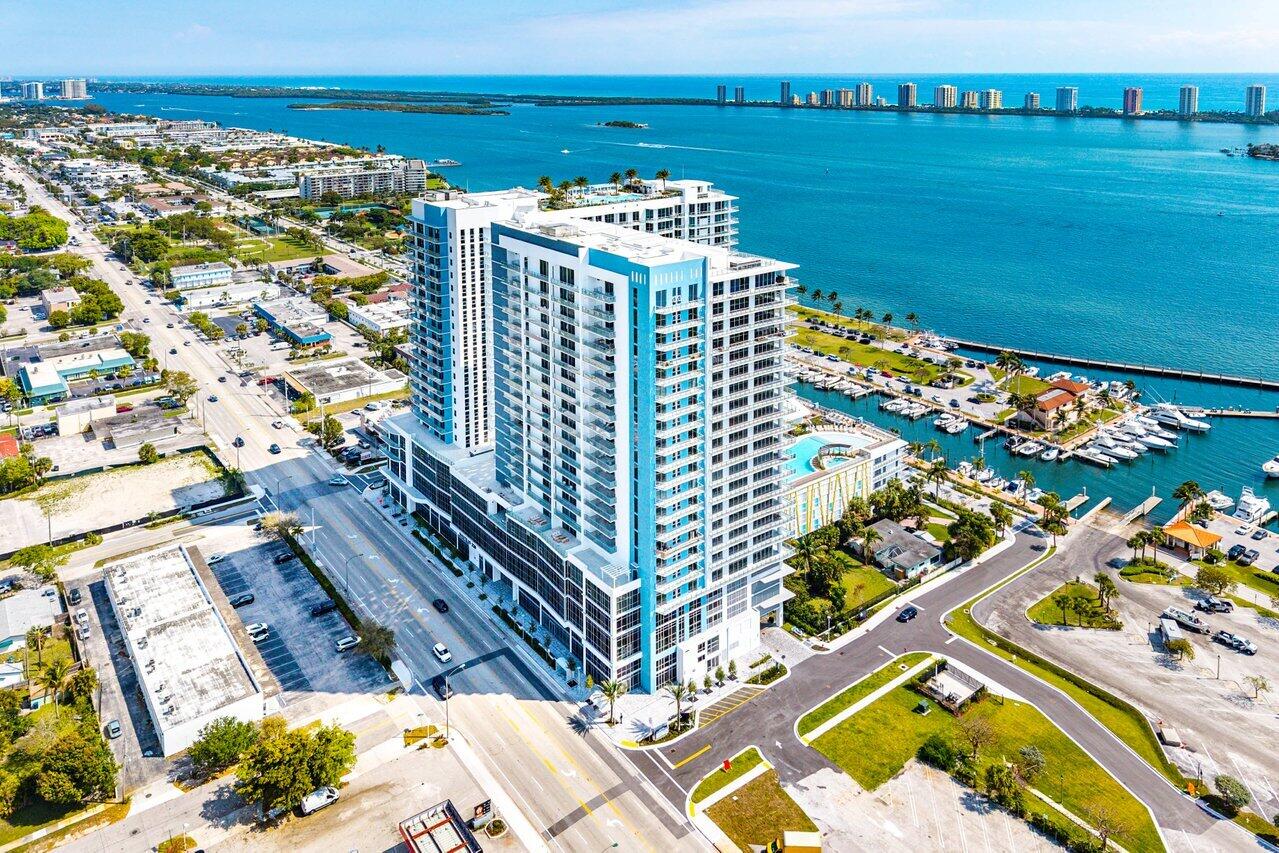220 Lake Shore #1415, Lake Park FL 33403