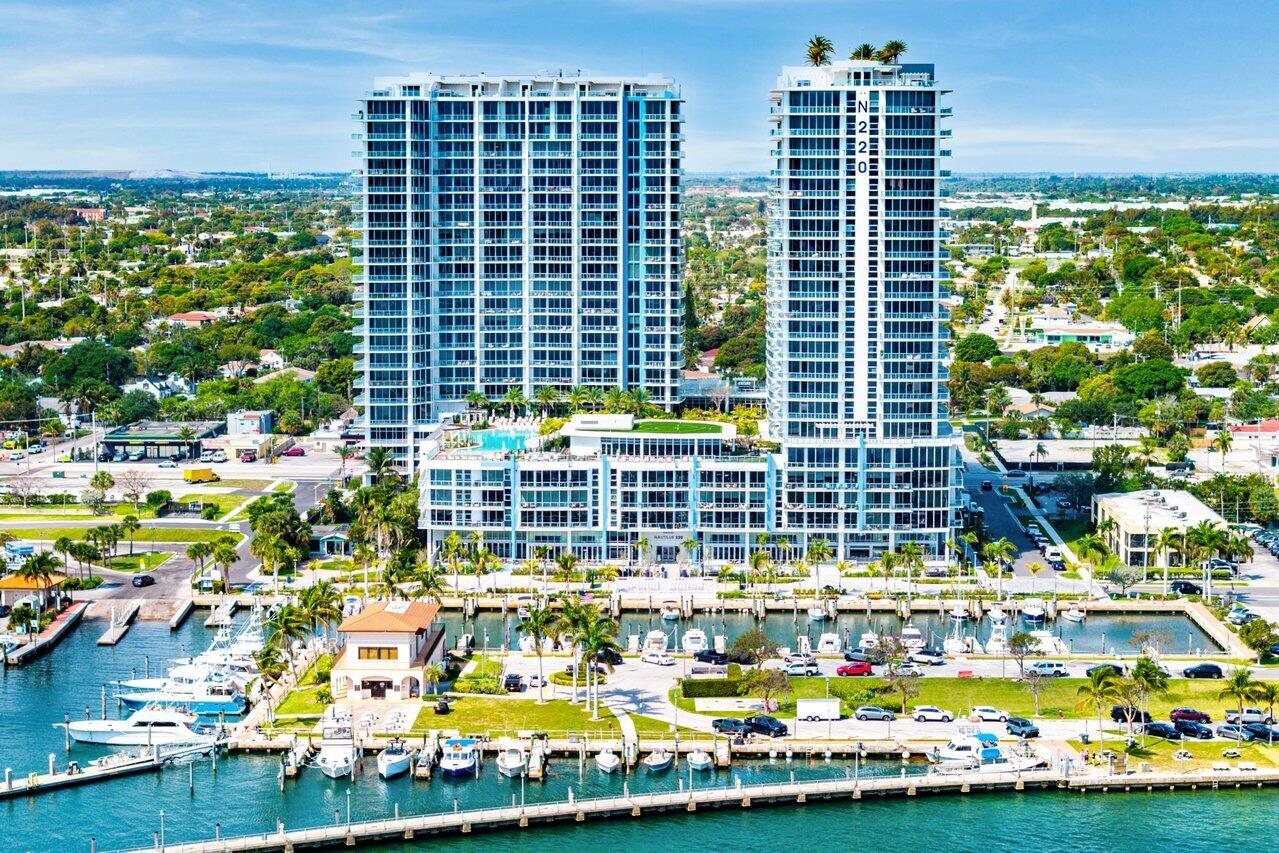 220 Lake Shore #1415, Lake Park FL 33403
