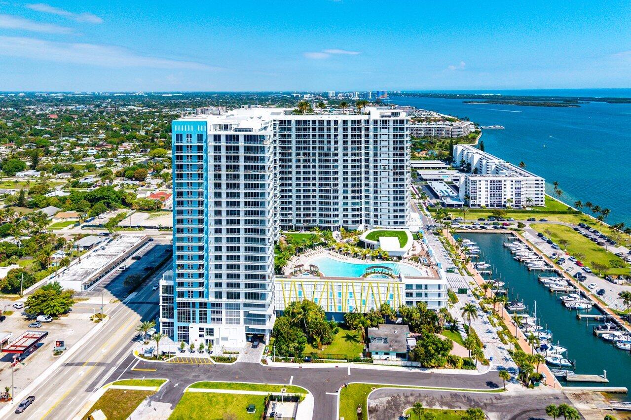 220 Lake Shore #1415, Lake Park FL 33403