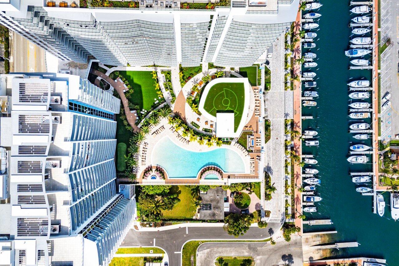220 Lake Shore #1415, Lake Park FL 33403