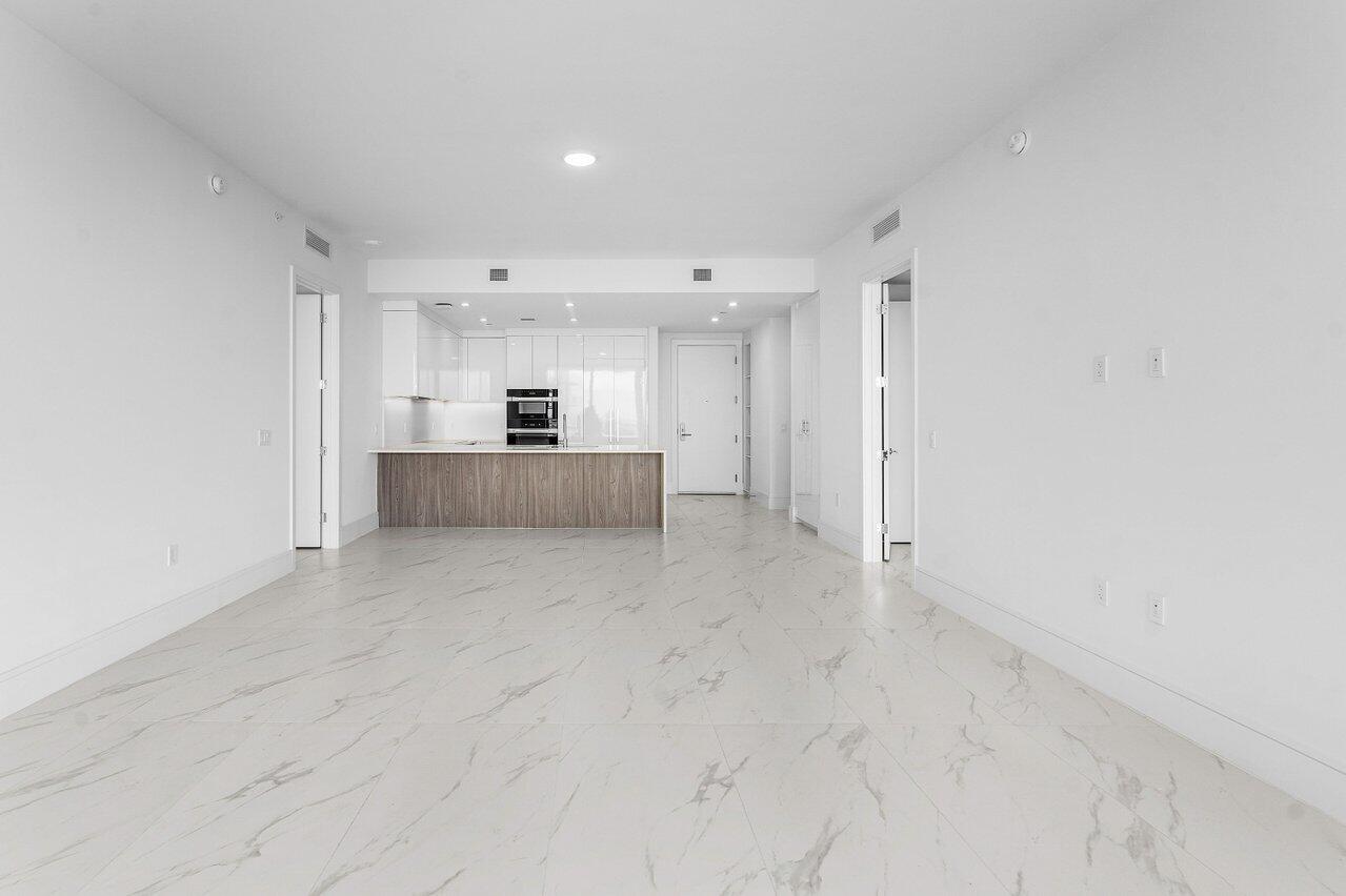 220 Lake Shore #1415, Lake Park FL 33403