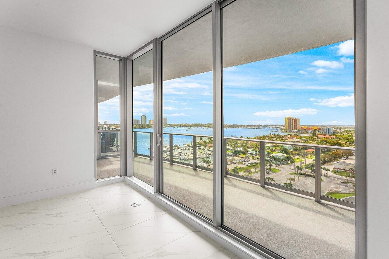 220 Lake Shore #1415, Lake Park FL 33403