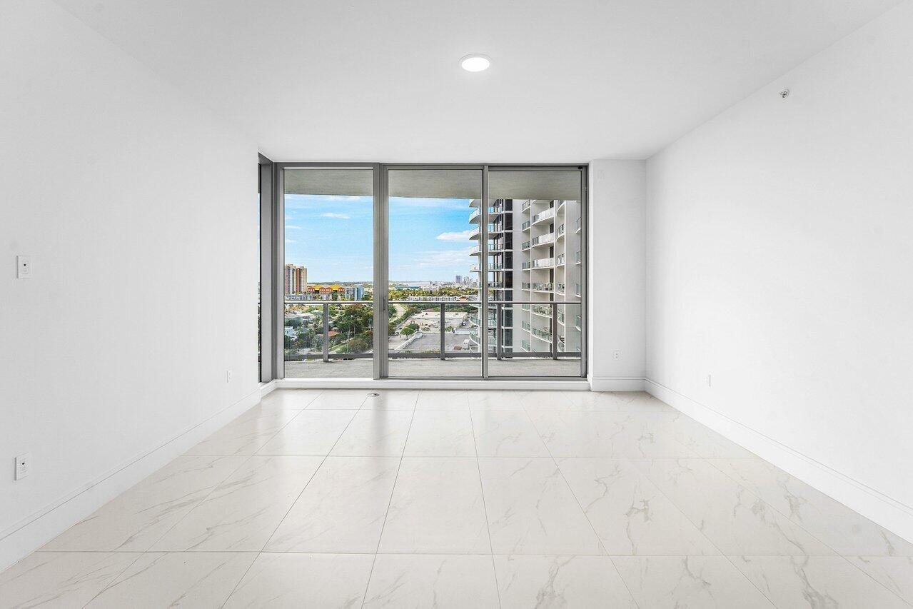 220 Lake Shore #1415, Lake Park FL 33403