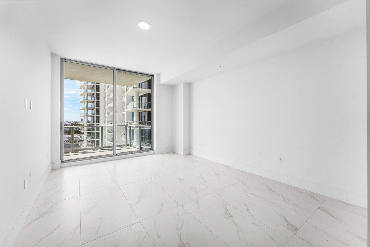 220 Lake Shore #1415, Lake Park FL 33403