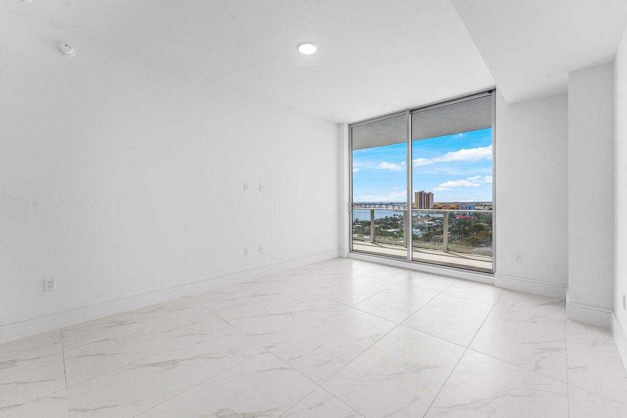220 Lake Shore #1415, Lake Park FL 33403