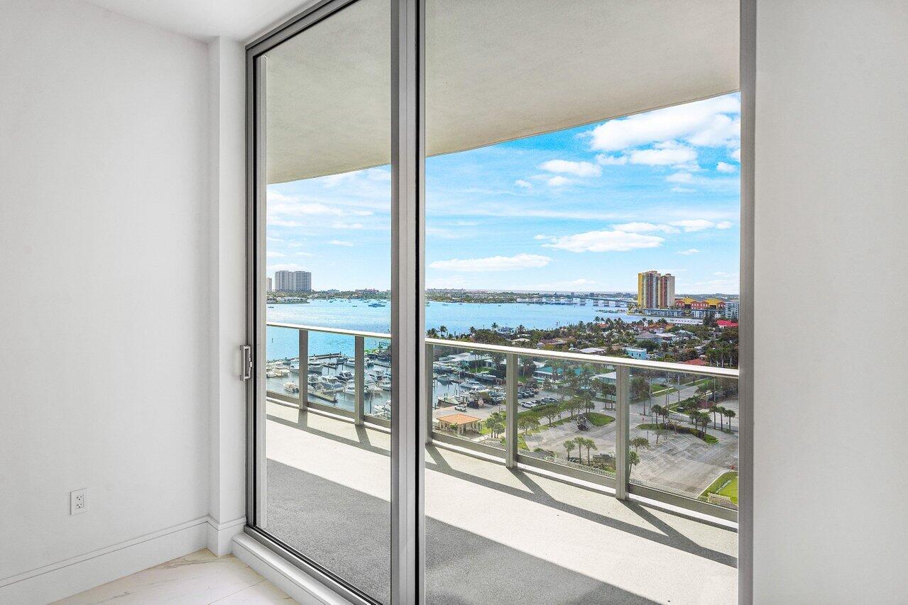 220 Lake Shore #1415, Lake Park FL 33403