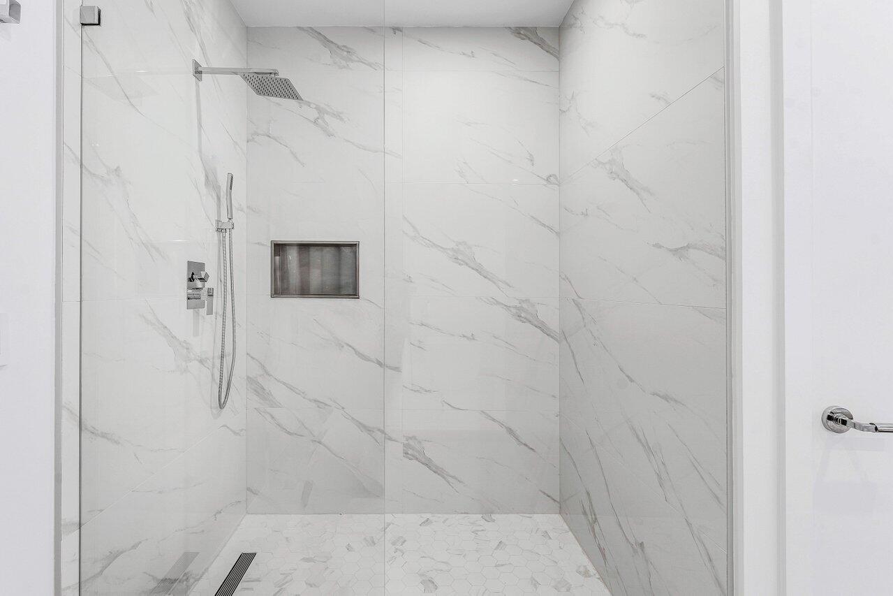 220 Lake Shore #1415, Lake Park FL 33403
