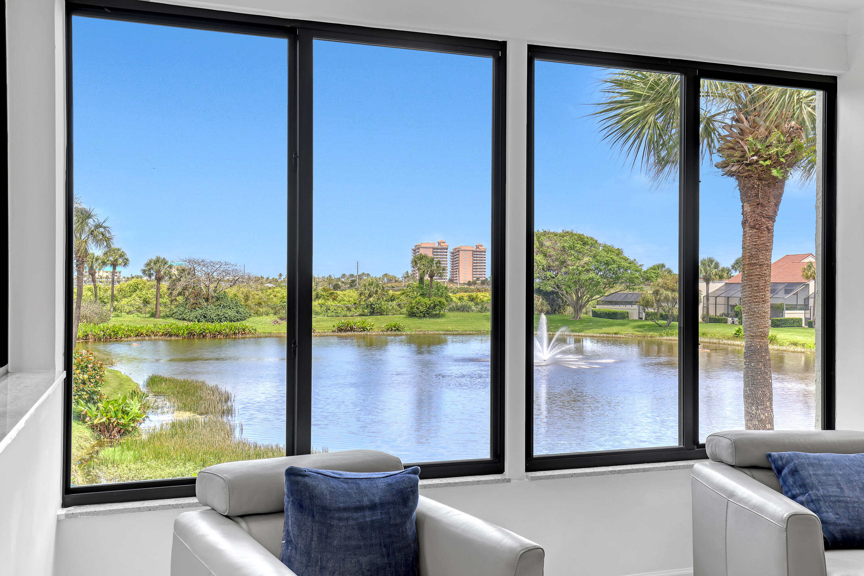 302 Sea Oats #E, Juno Beach FL 33408