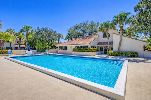 302 Sea Oats #E, Juno Beach FL 33408
