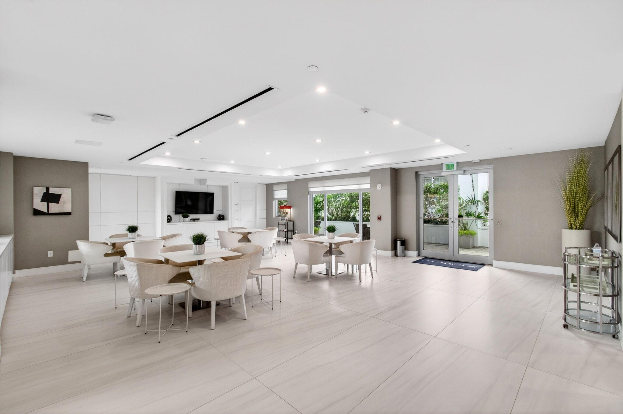 155 E Boca Raton #Th3, Boca Raton FL 33432