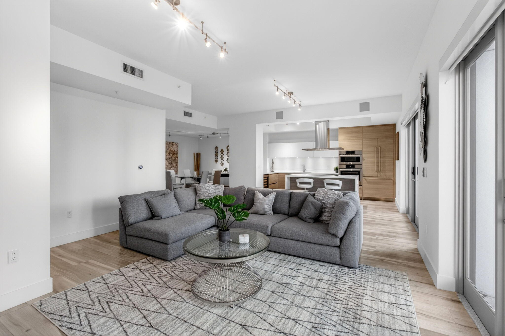 155 E Boca Raton #Th3, Boca Raton FL 33432