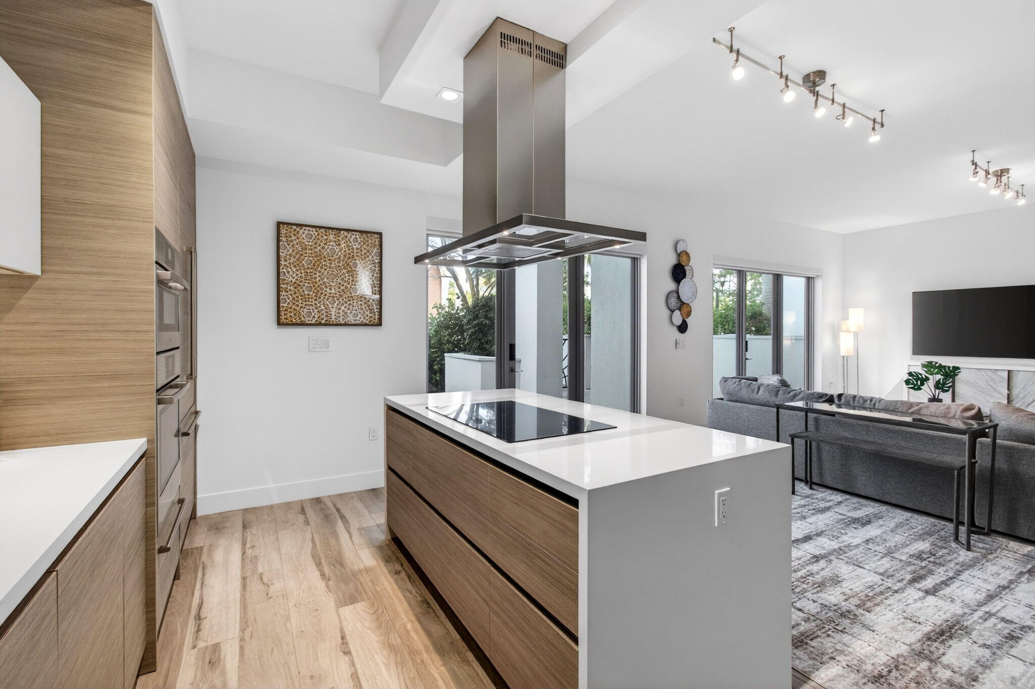 155 E Boca Raton #Th3, Boca Raton FL 33432