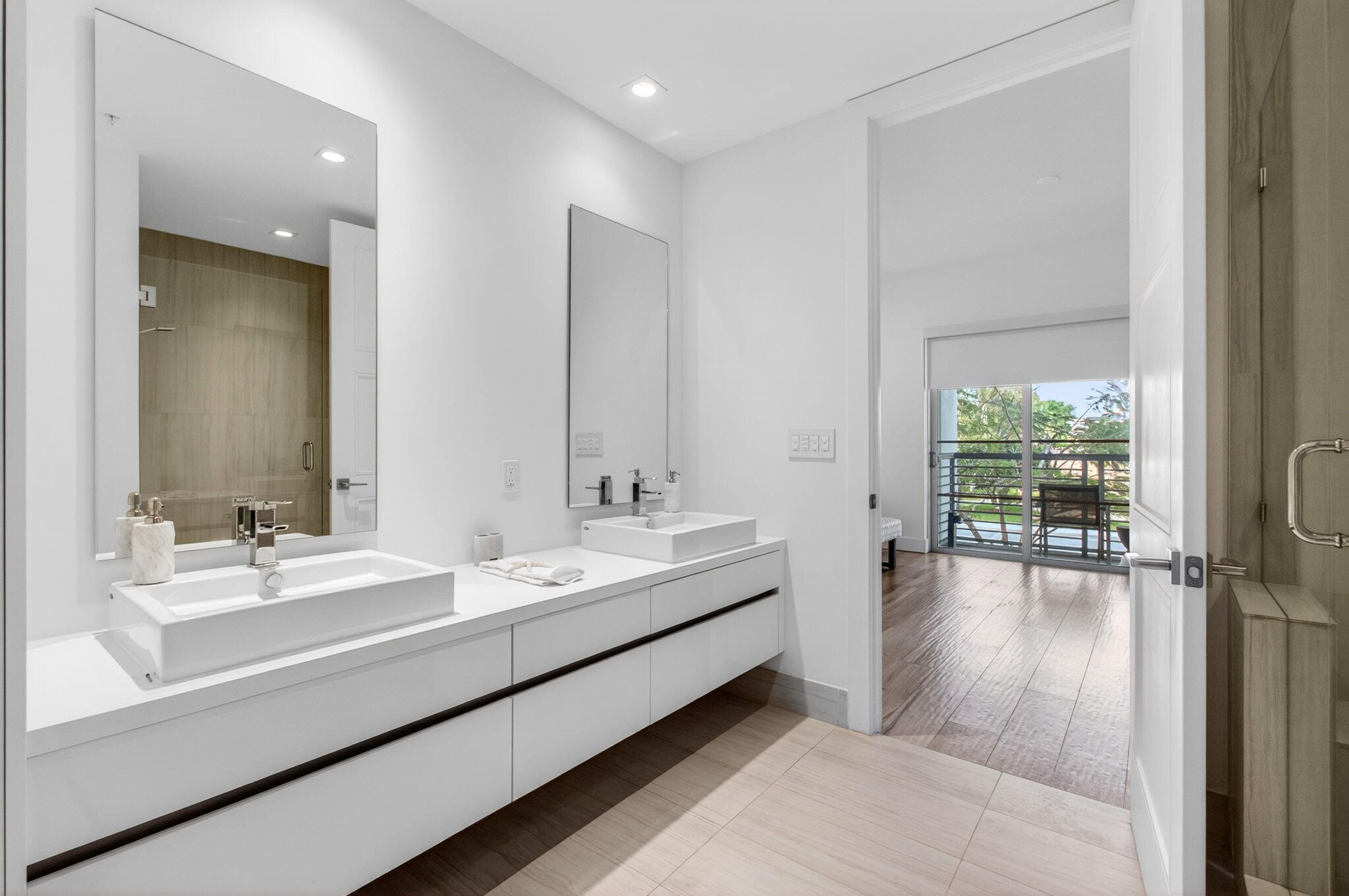 155 E Boca Raton #Th3, Boca Raton FL 33432