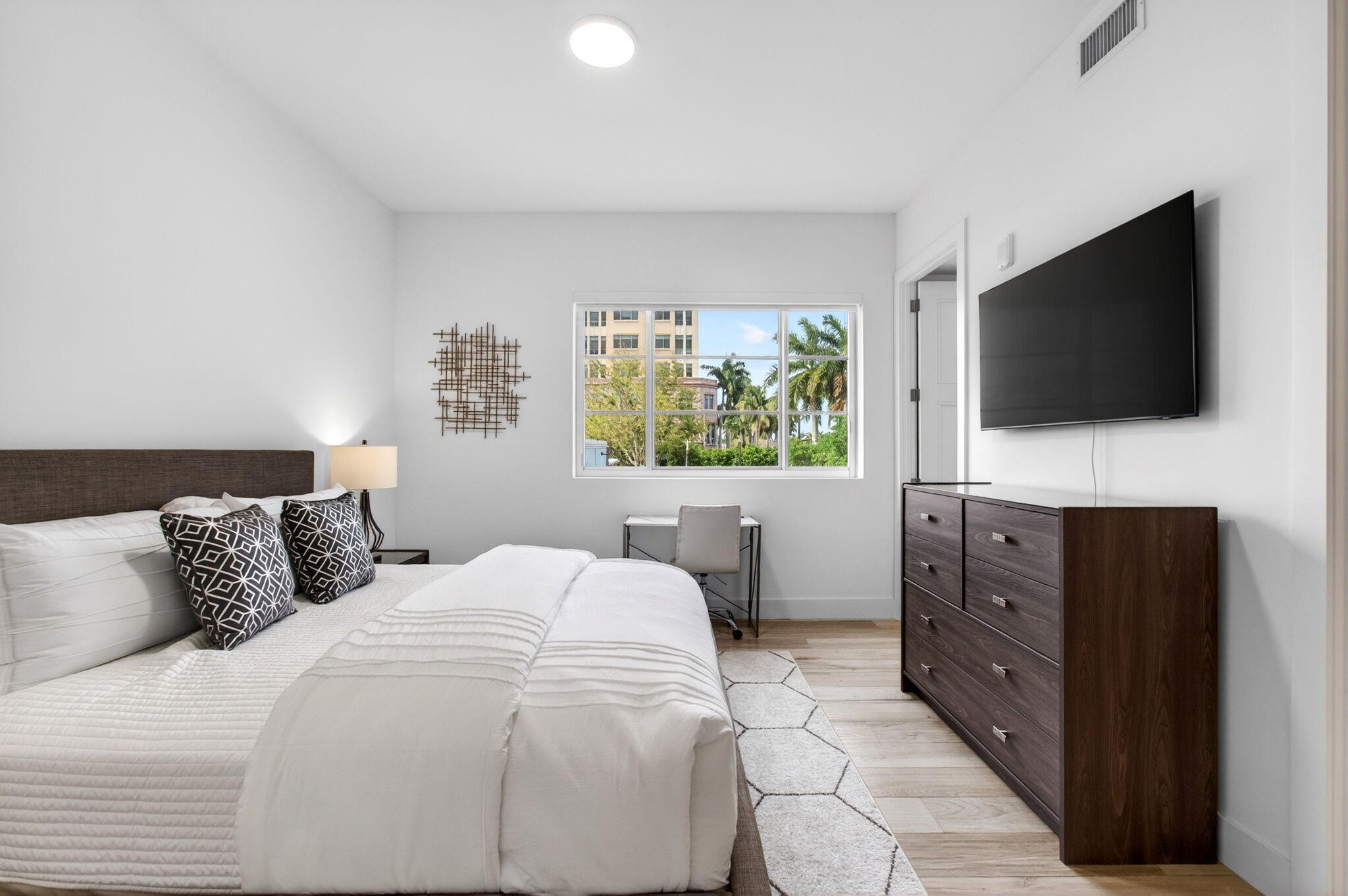 155 E Boca Raton #Th3, Boca Raton FL 33432