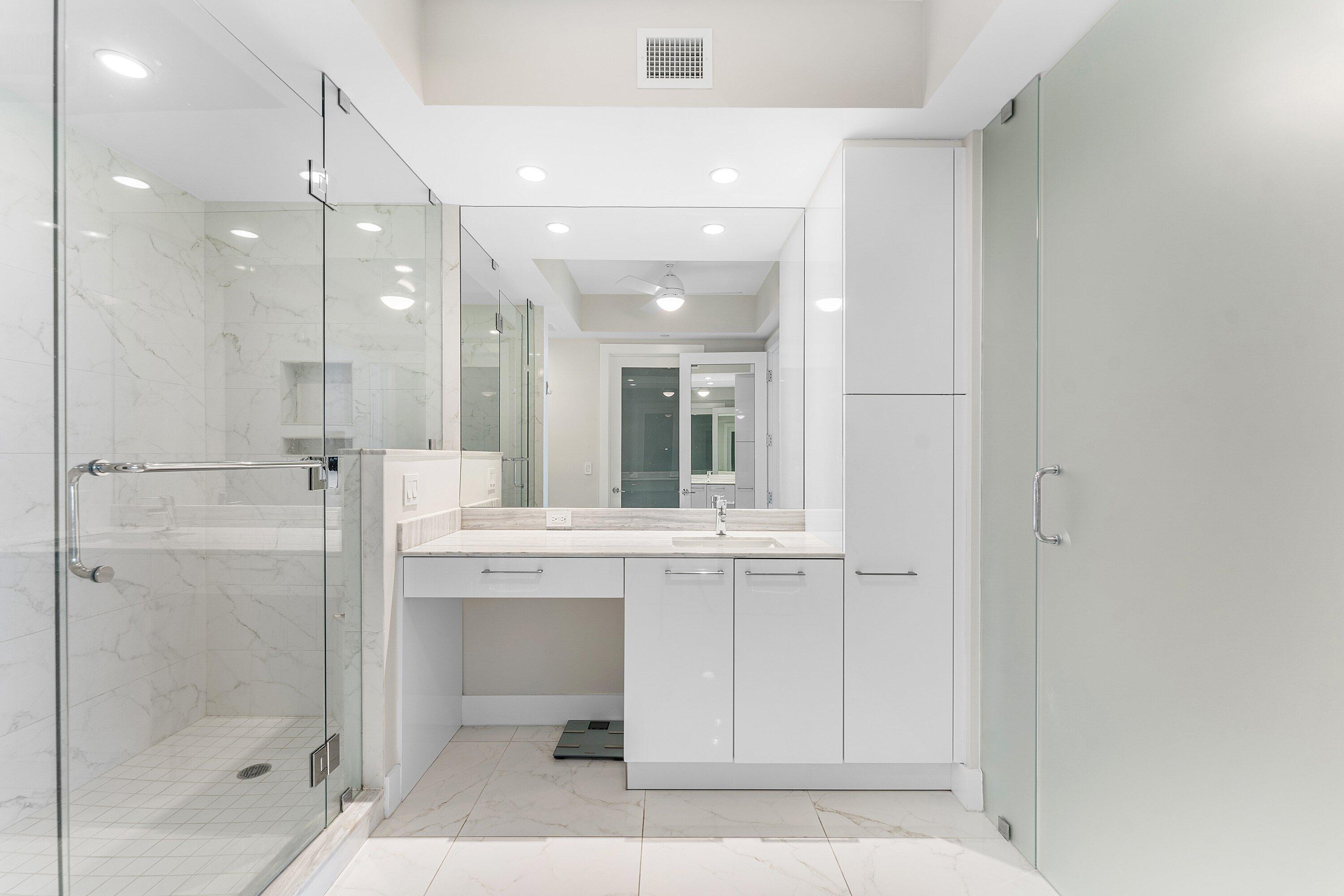 2 Water Club #403, North Palm Beach FL 33408
