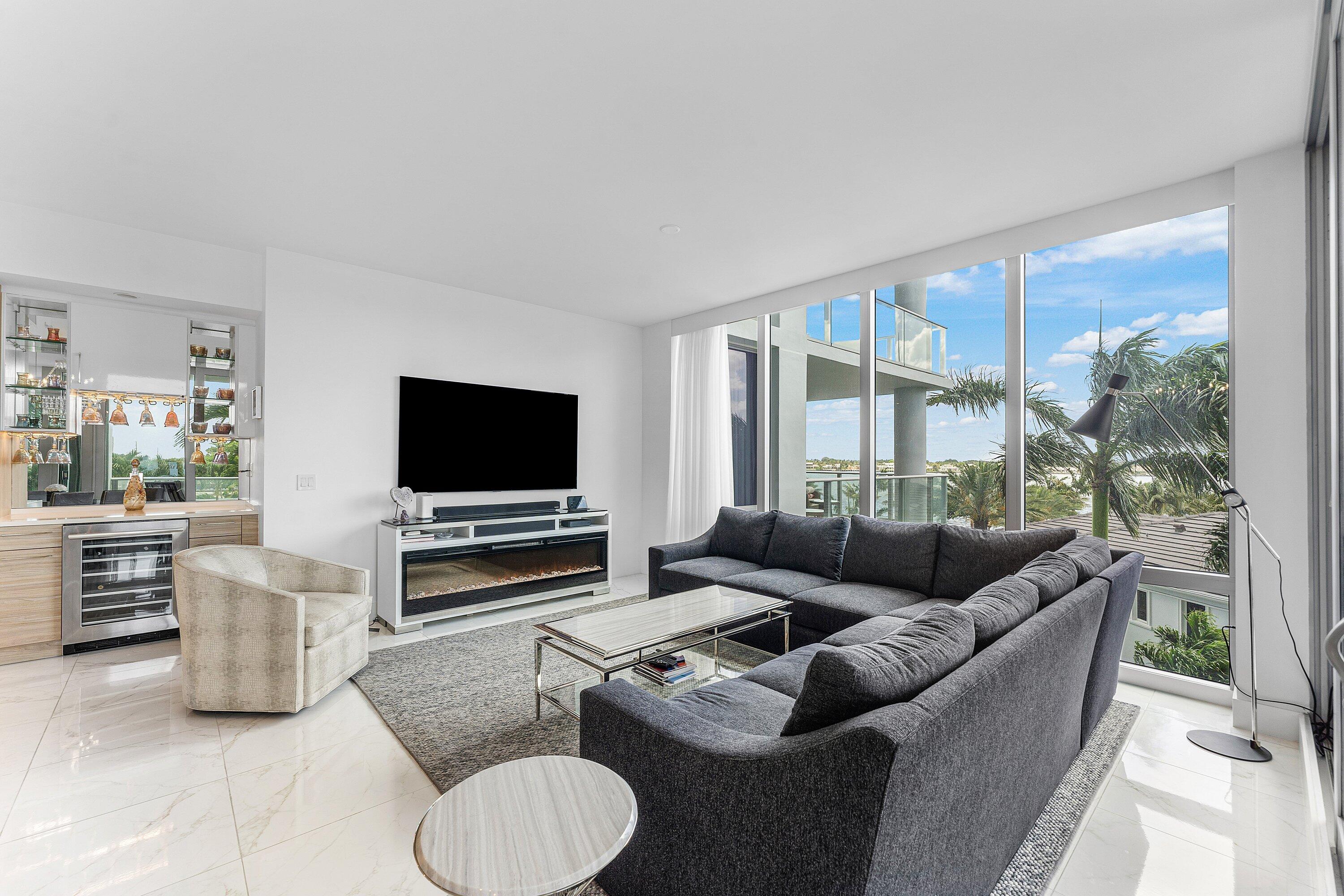2 Water Club #403, North Palm Beach FL 33408