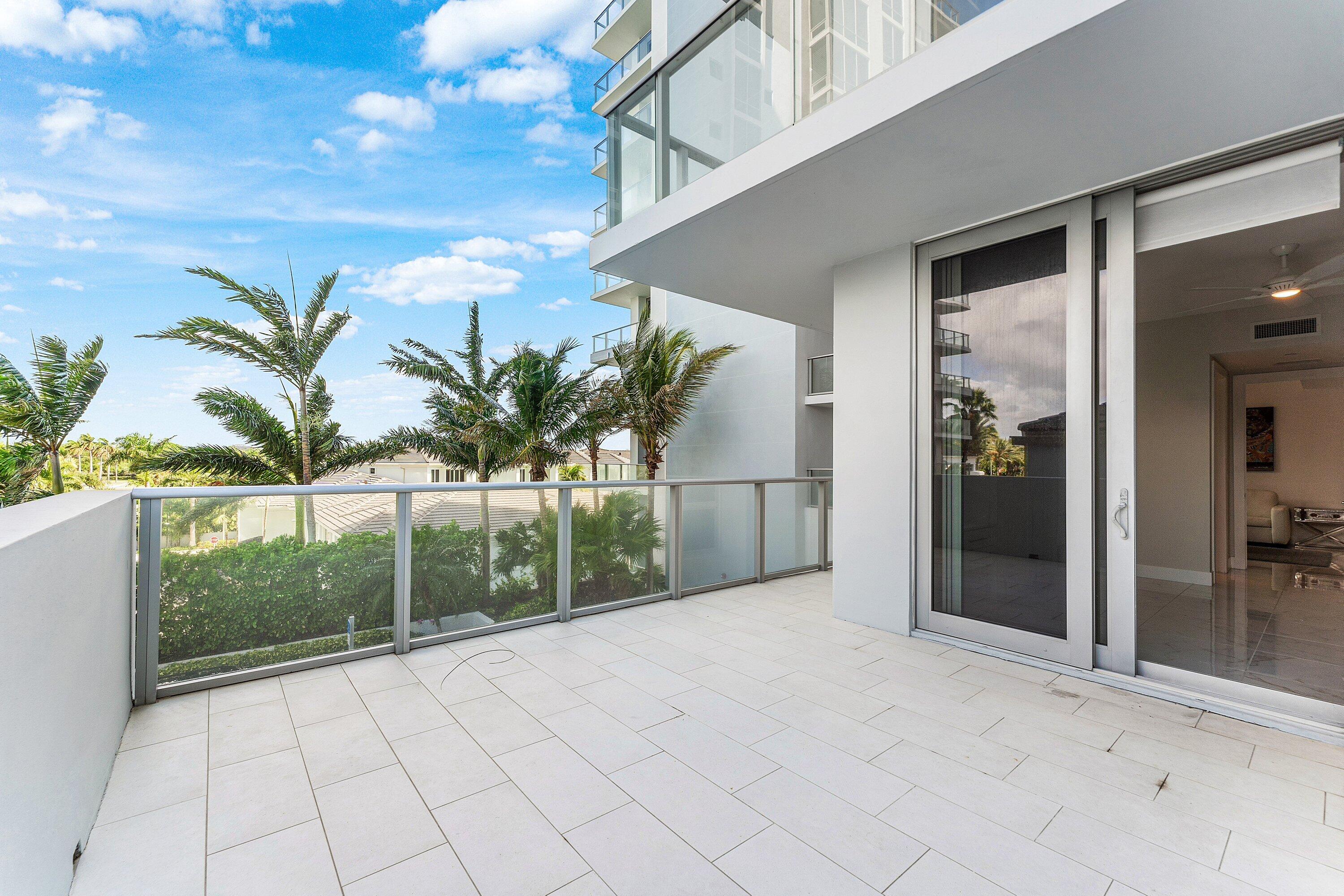 2 Water Club #403, North Palm Beach FL 33408