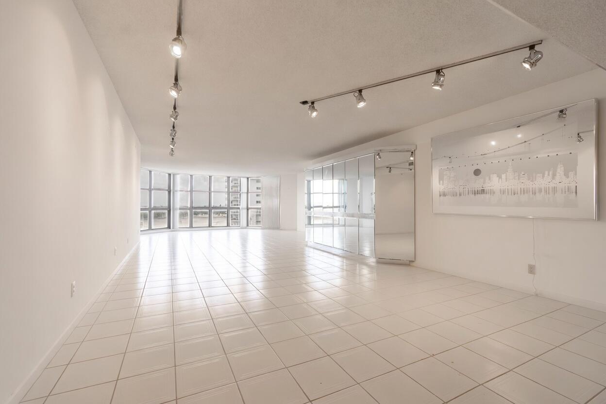 1155 Hillsboro Mile #502, Hillsboro Beach FL 33062