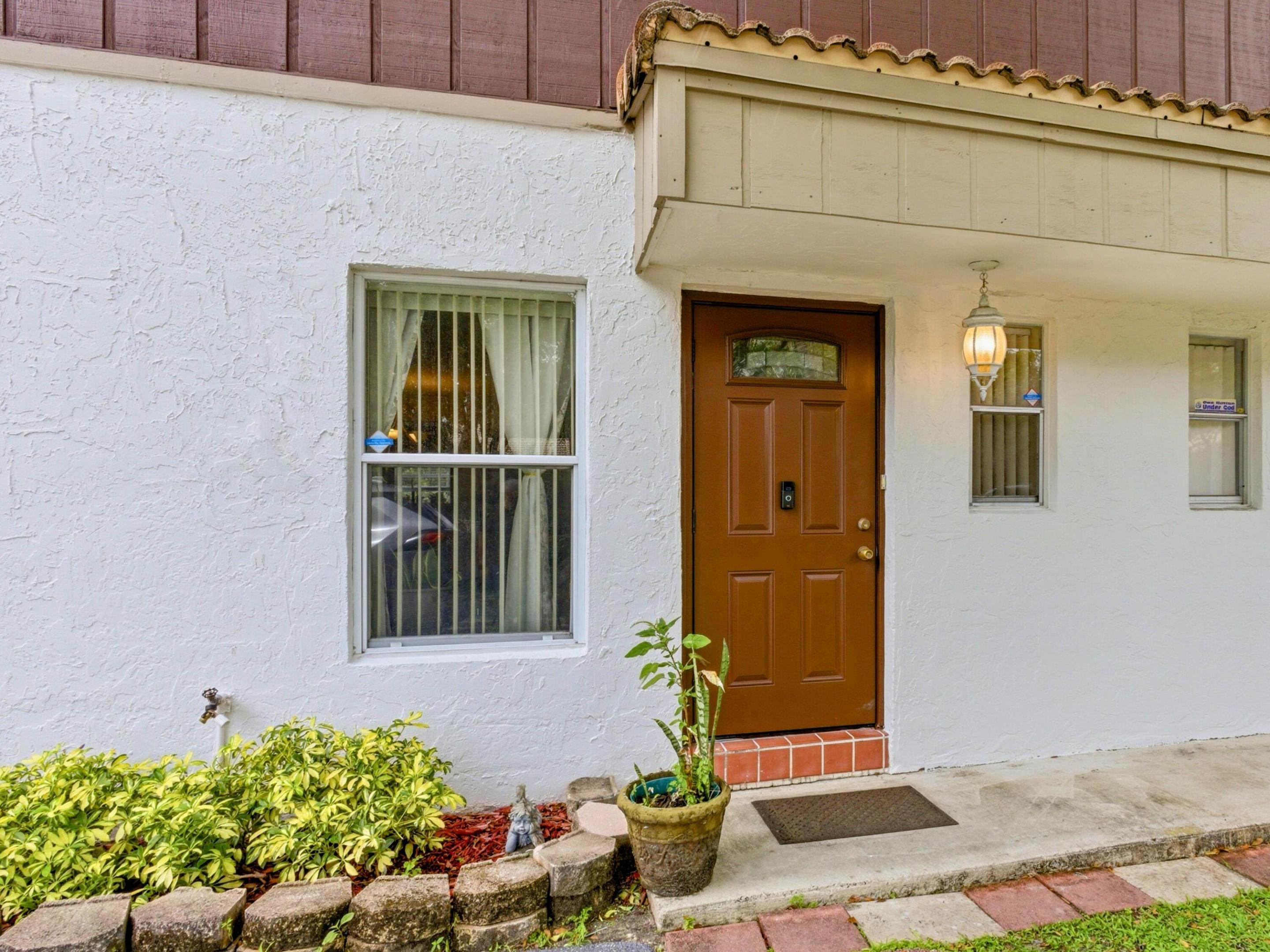 3920 Woodside #Apt 11, Coral Springs FL 33065