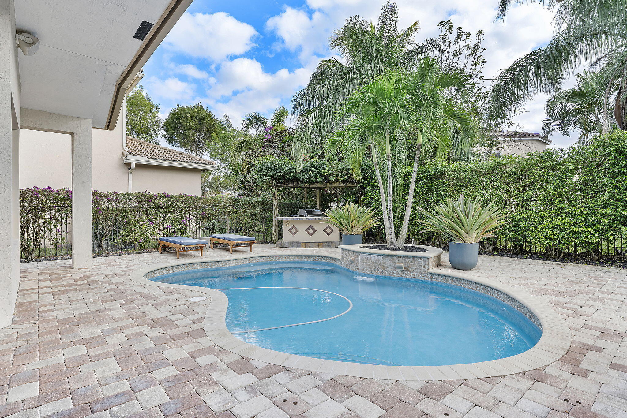 2903 Fontana, Royal Palm Beach FL 33411