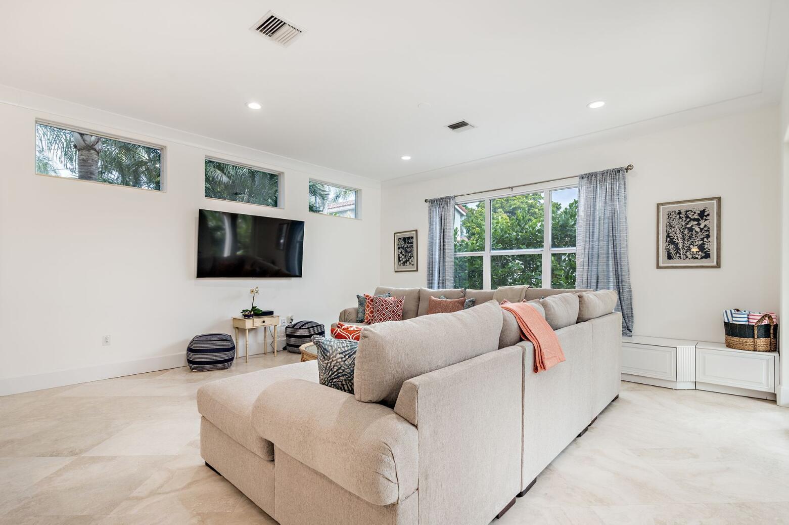 141 Gregory, West Palm Beach FL 33405