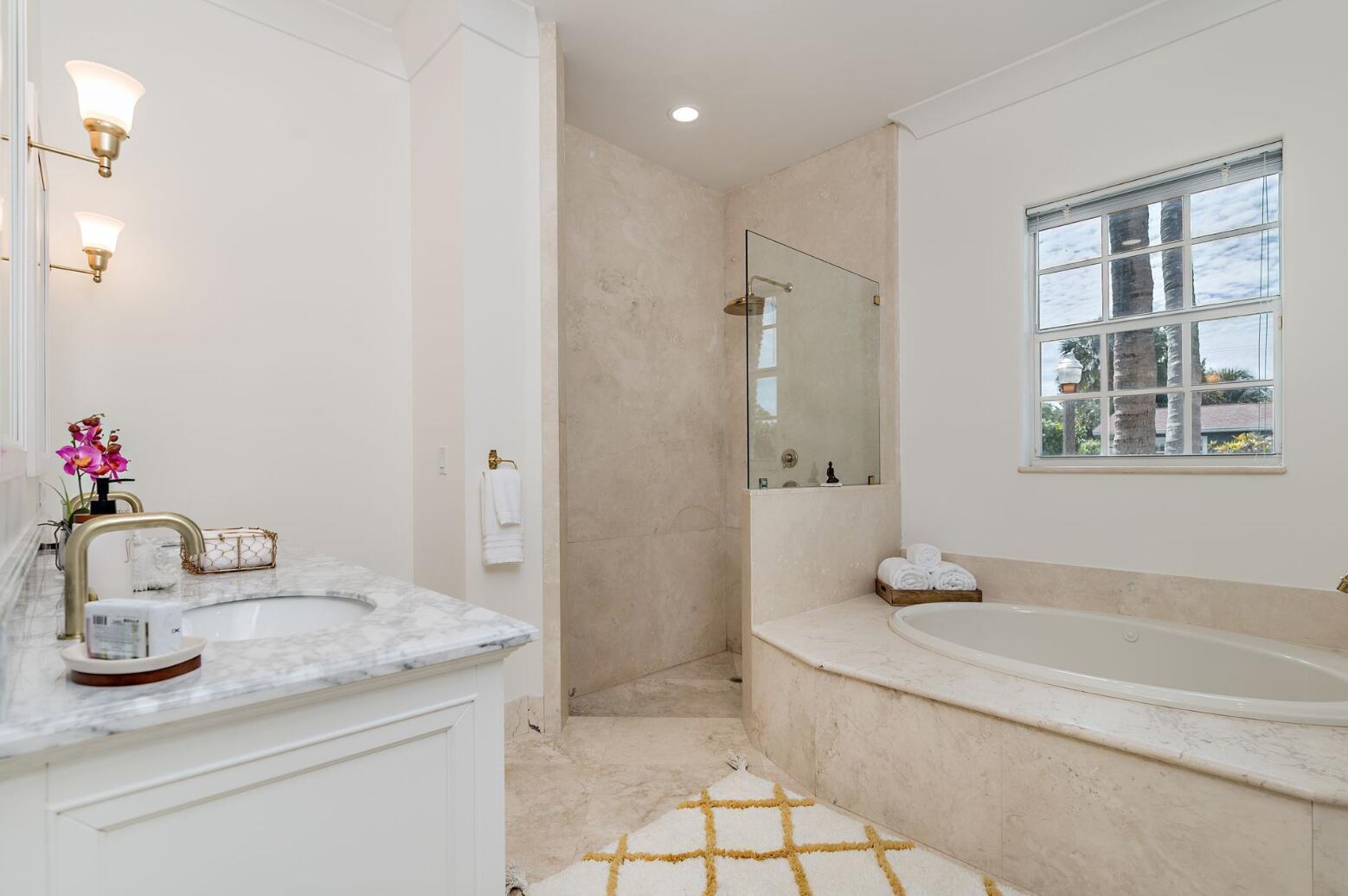 141 Gregory, West Palm Beach FL 33405