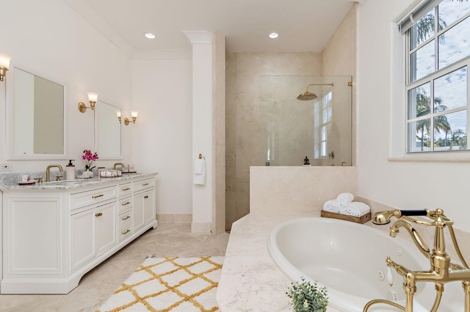 141 Gregory, West Palm Beach FL 33405