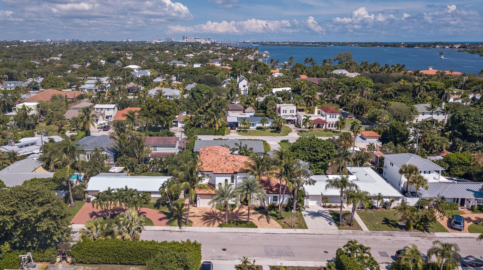 141 Gregory, West Palm Beach FL 33405