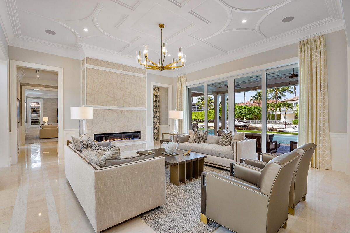 133 W Coconut Palm, Boca Raton FL 33432