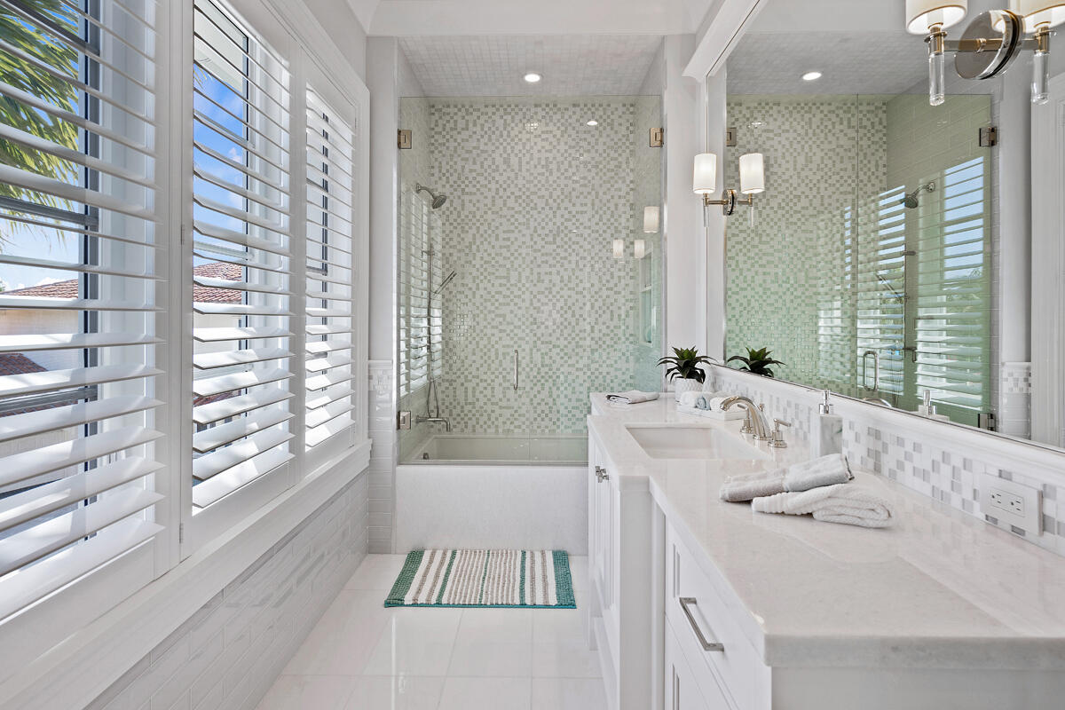133 W Coconut Palm, Boca Raton FL 33432
