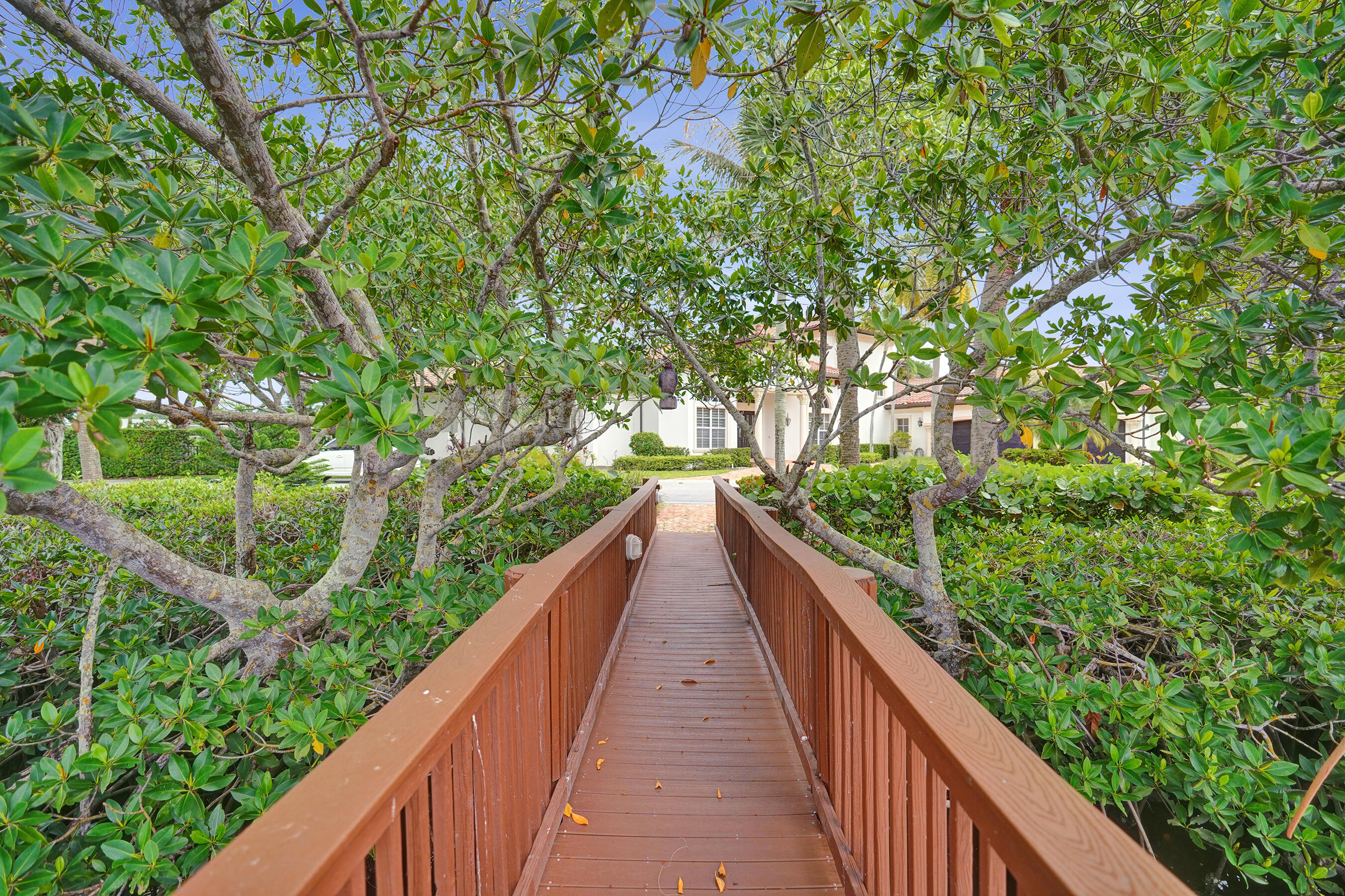 18669 SE Palm Island, Jupiter FL 33458