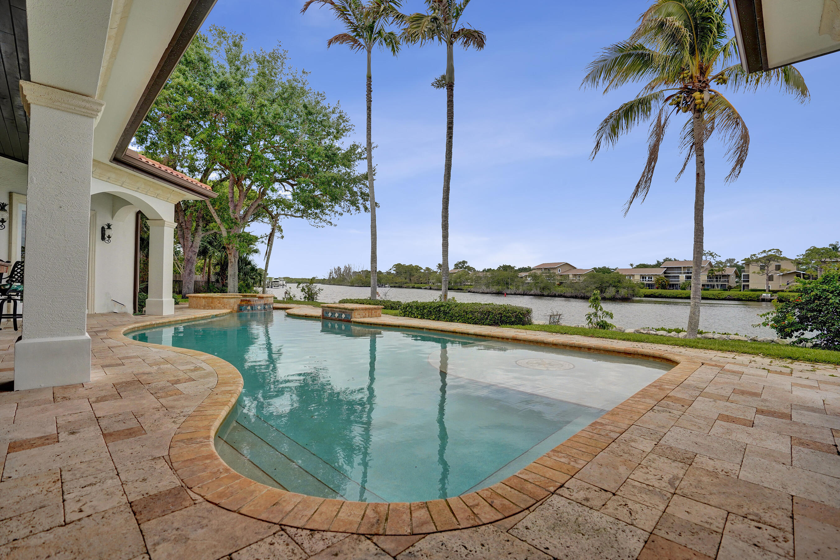 18669 SE Palm Island, Jupiter FL 33458
