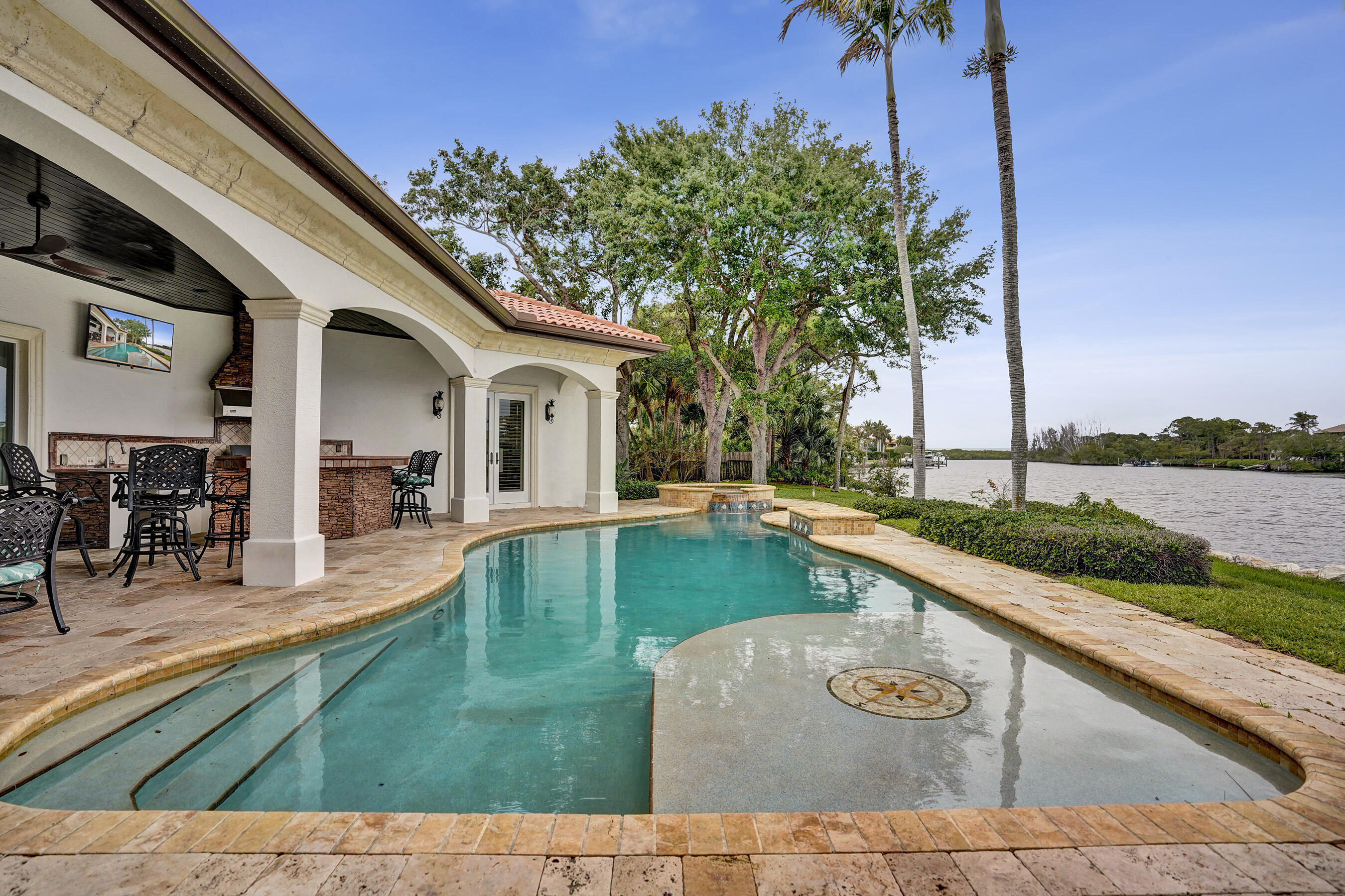 18669 SE Palm Island, Jupiter FL 33458