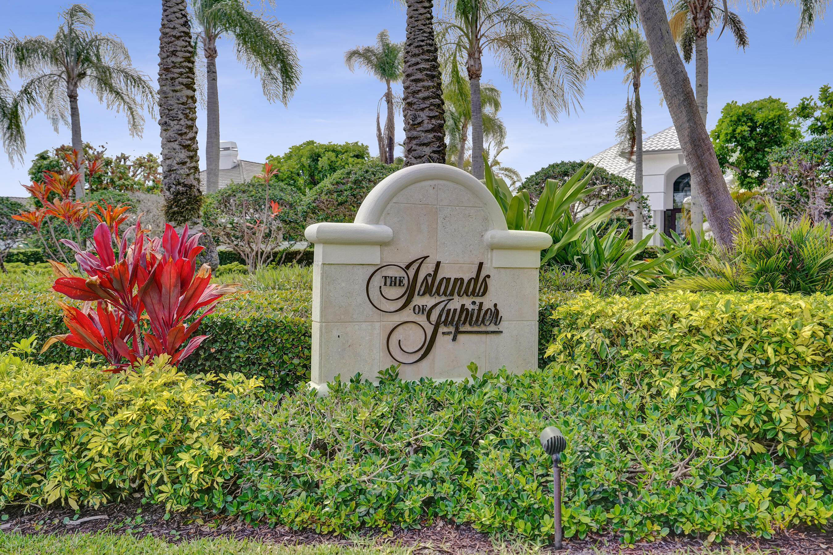 18669 SE Palm Island, Jupiter FL 33458