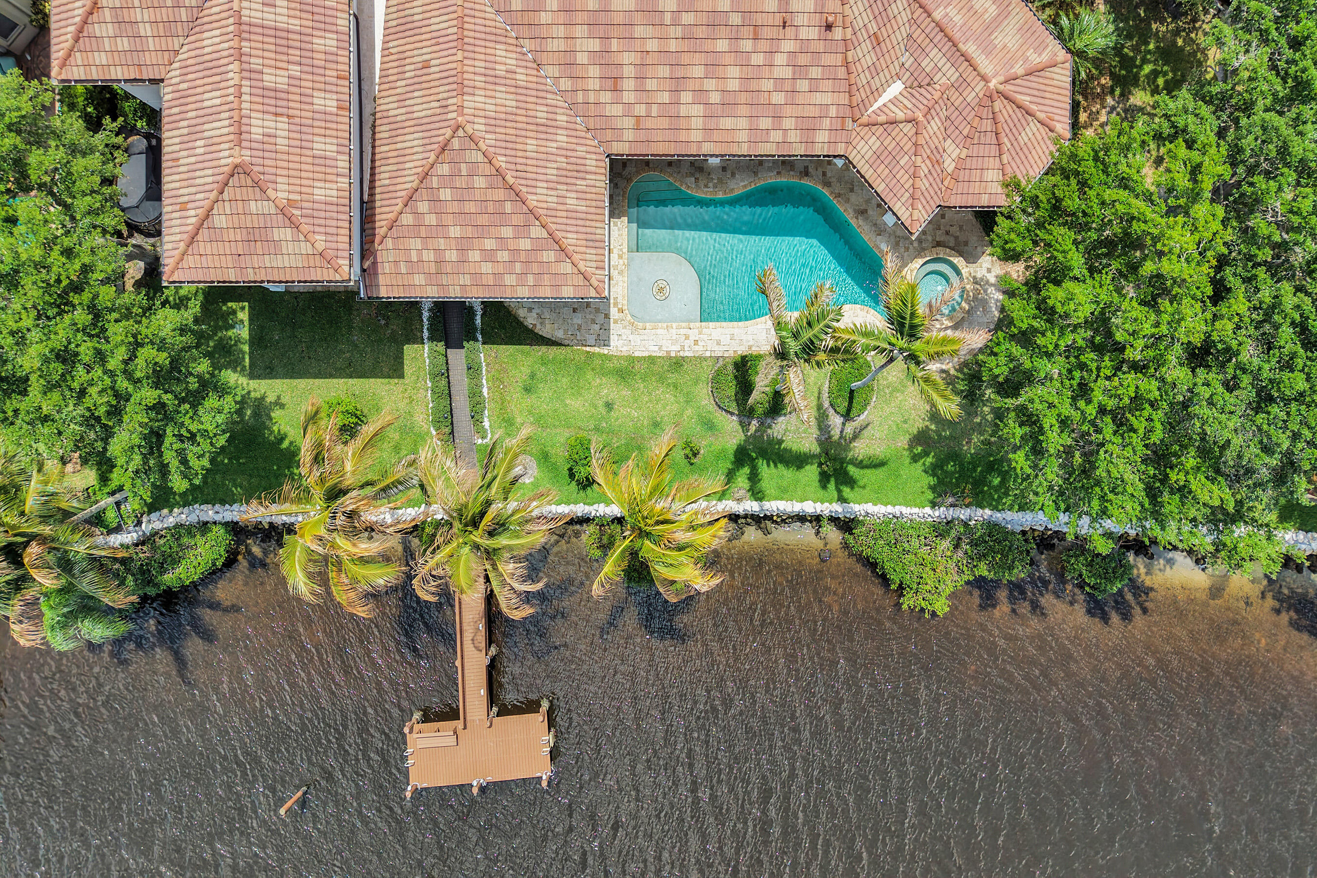 18669 SE Palm Island, Jupiter FL 33458
