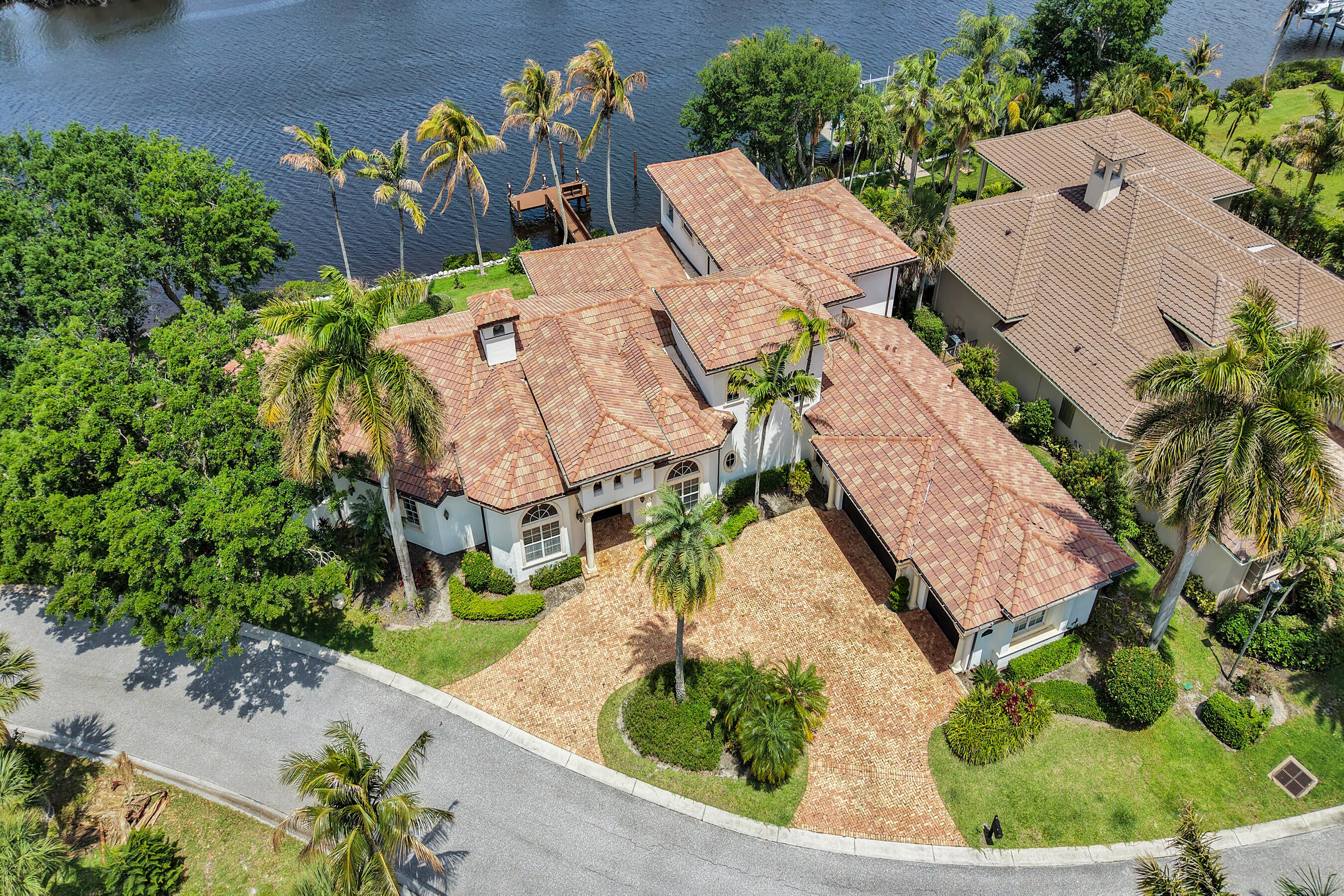18669 SE Palm Island, Jupiter FL 33458