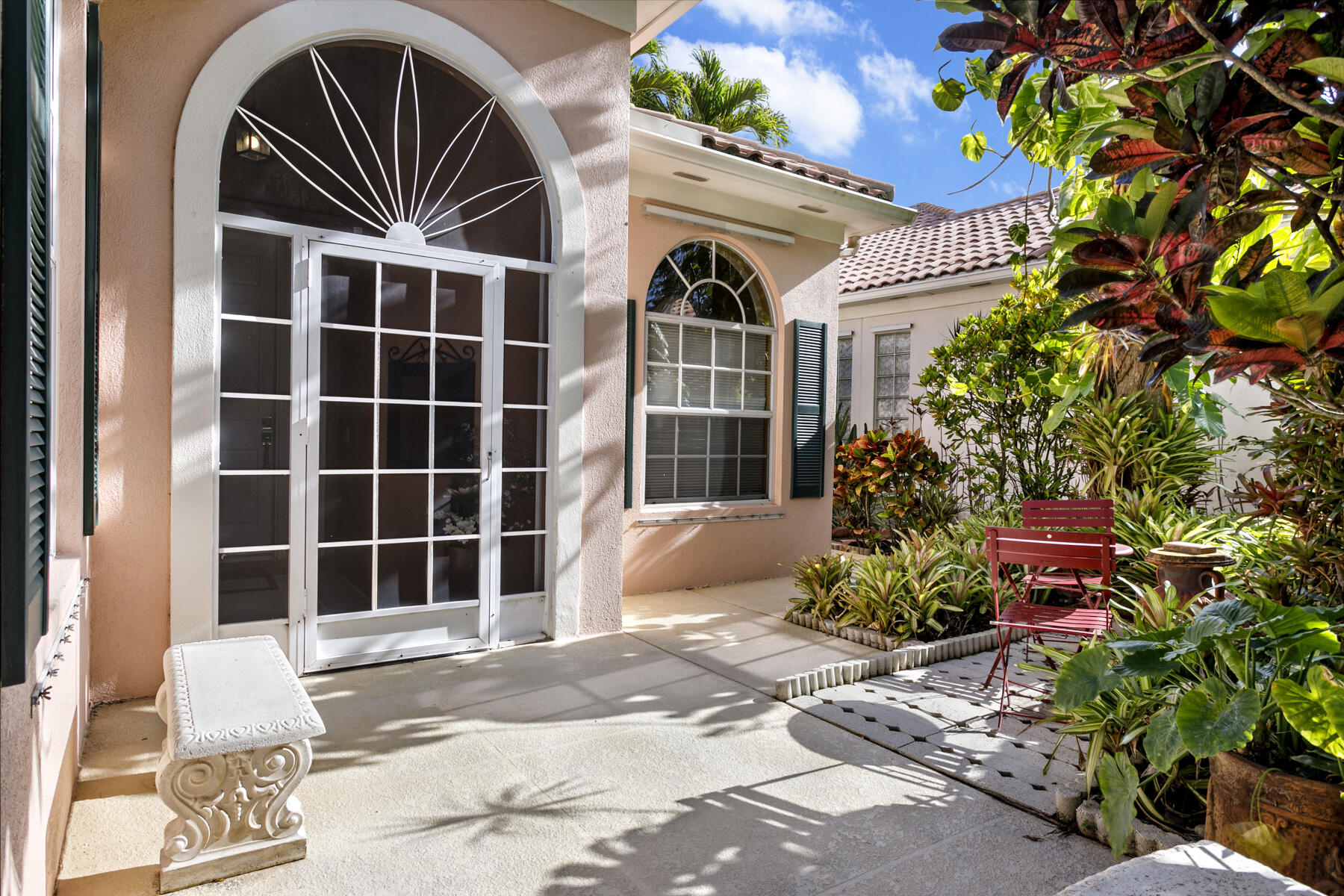 7877 Red River, West Palm Beach FL 33411