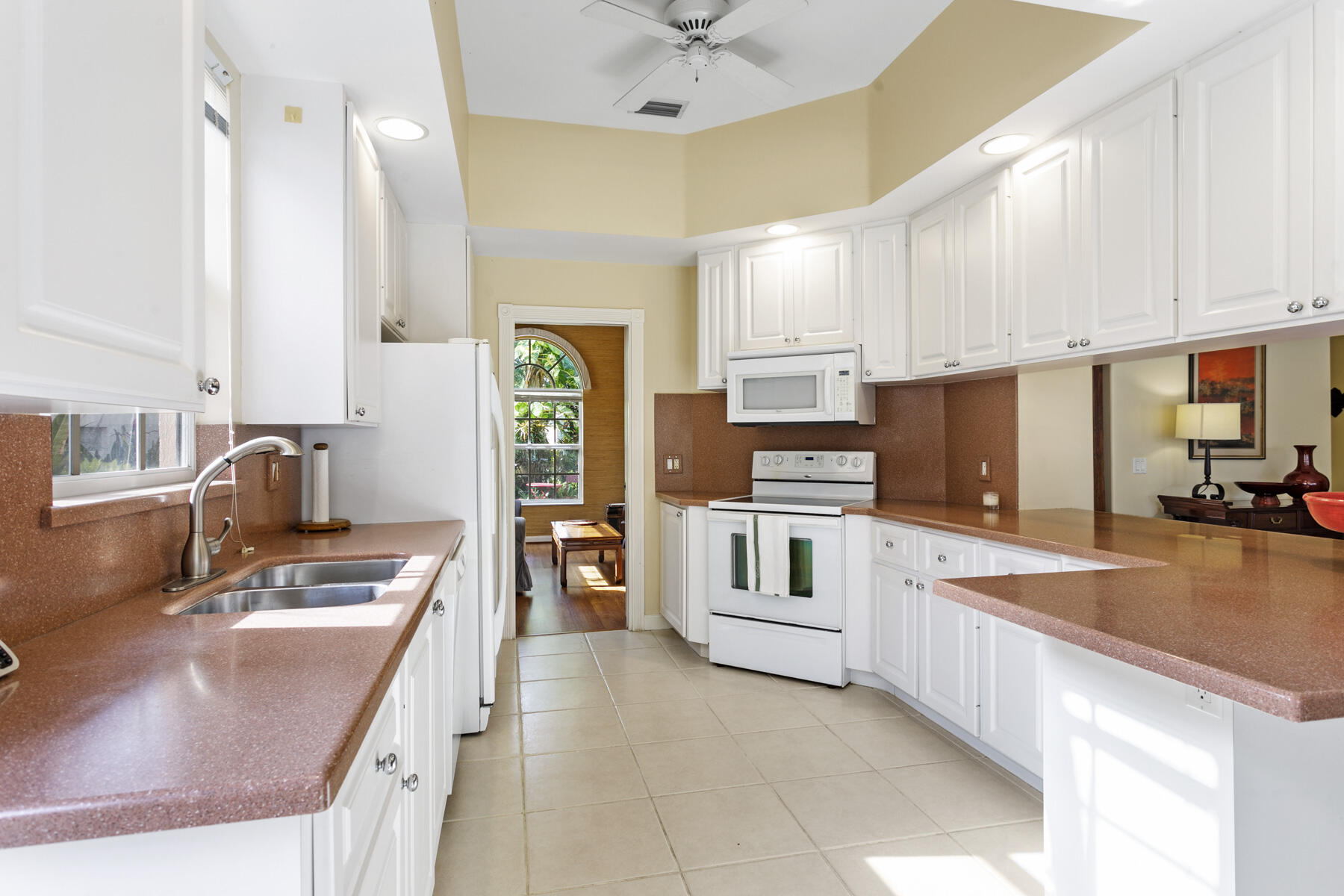 7877 Red River, West Palm Beach FL 33411