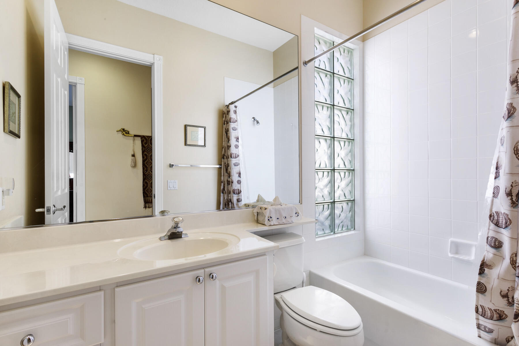 7877 Red River, West Palm Beach FL 33411