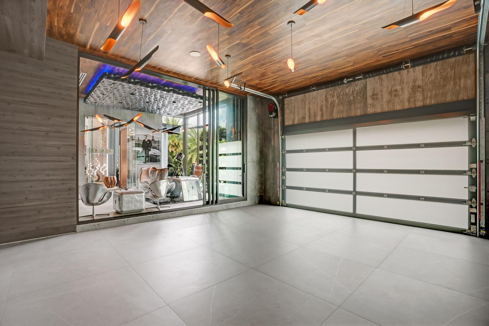 671 Middle River, Fort Lauderdale FL 33304
