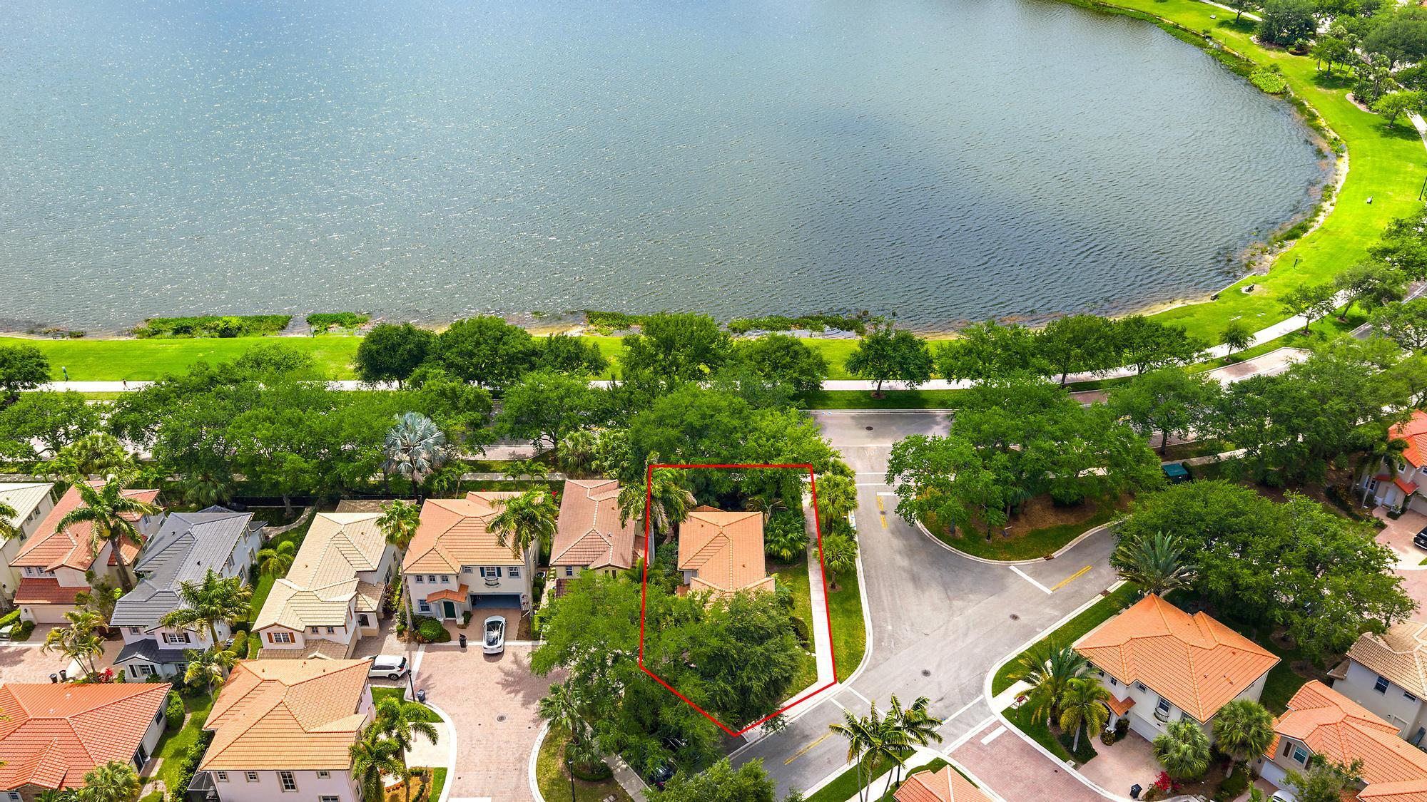 520 Tomahawk, Palm Beach Gardens FL 33410