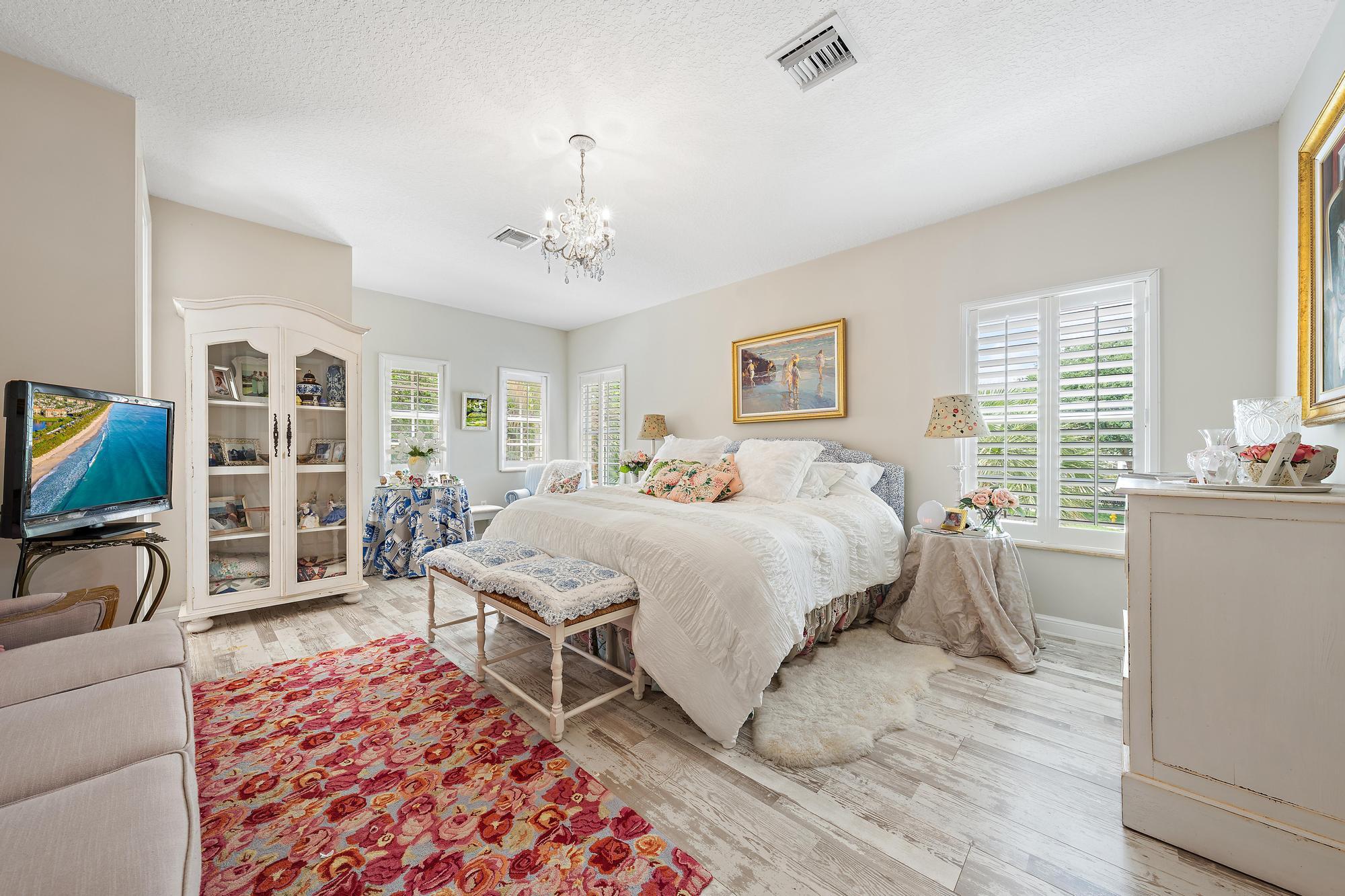 520 Tomahawk, Palm Beach Gardens FL 33410