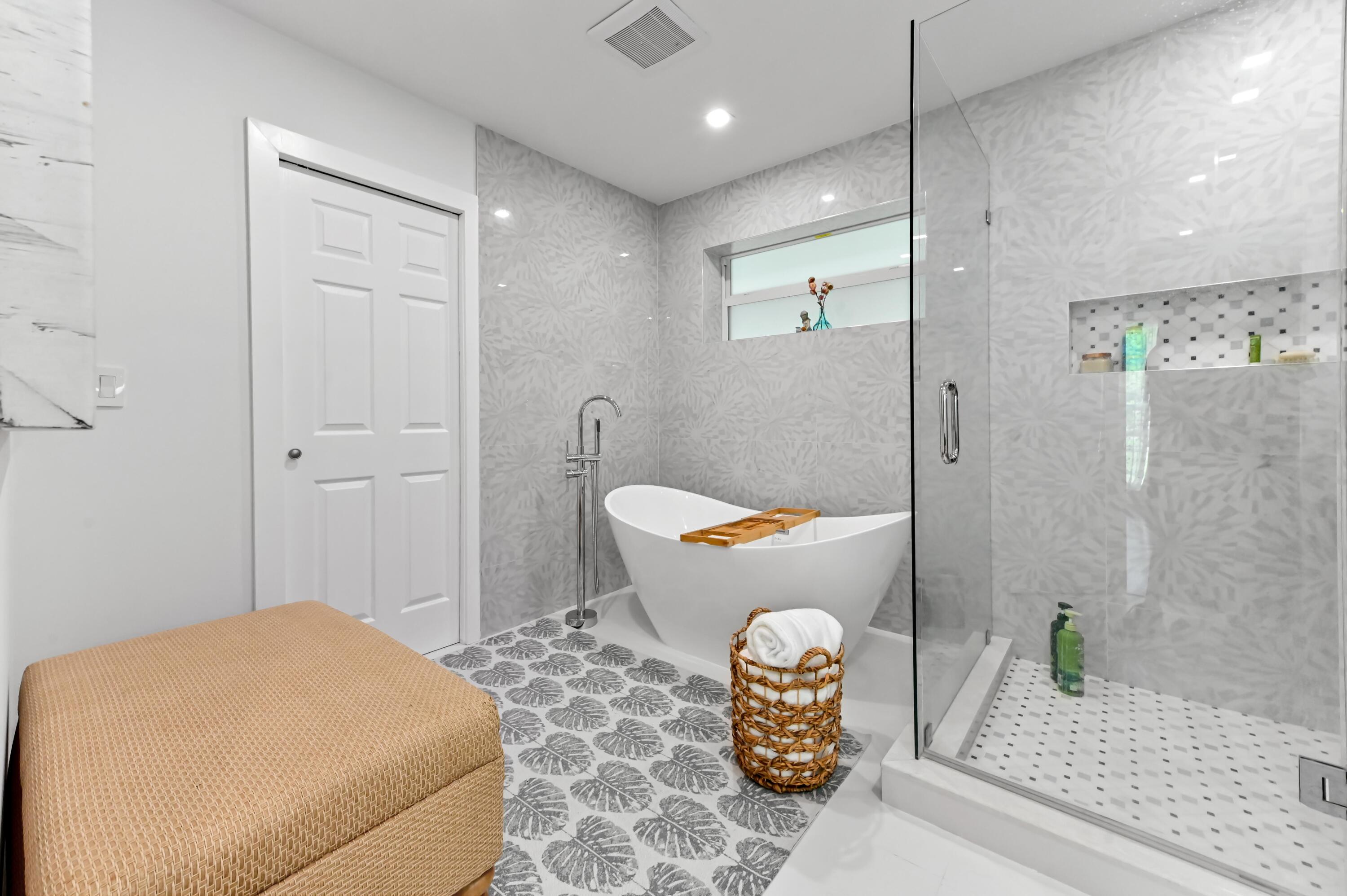 9351 NW 44th, Coral Springs FL 33065