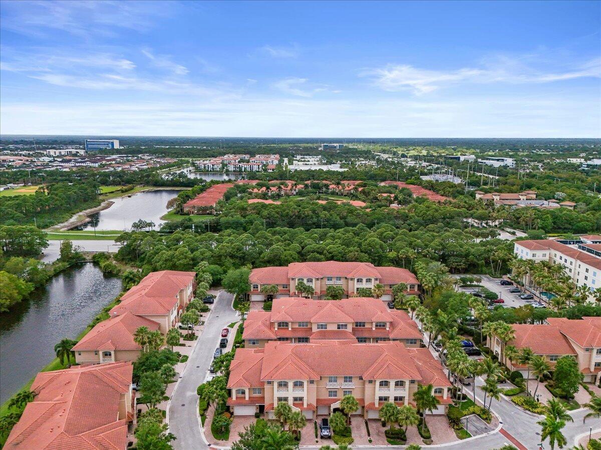 5102 Artesa, Palm Beach Gardens FL 33418