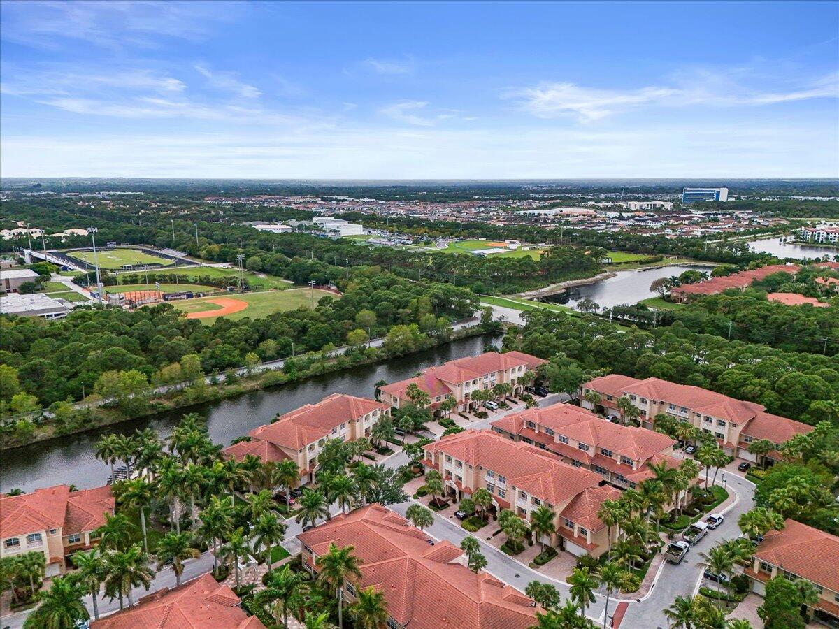 5102 Artesa, Palm Beach Gardens FL 33418