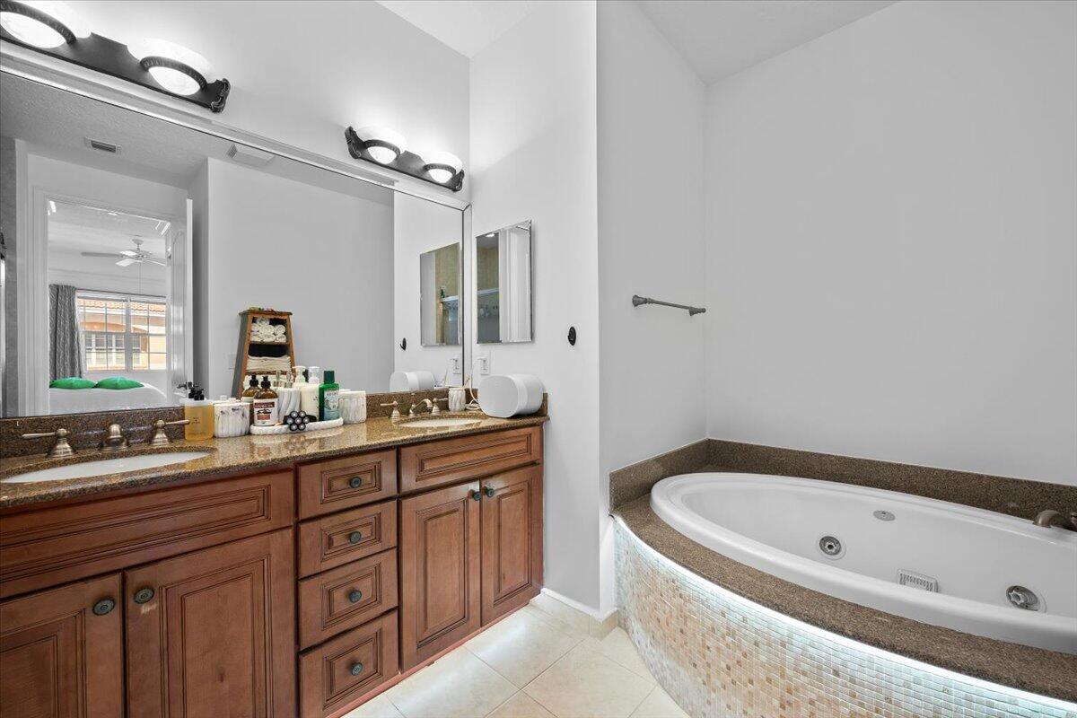 5102 Artesa, Palm Beach Gardens FL 33418