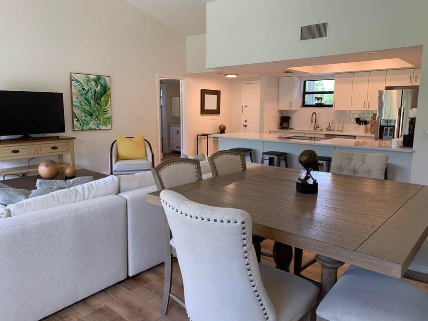 11863 Wimbledon #509, Wellington FL 33414